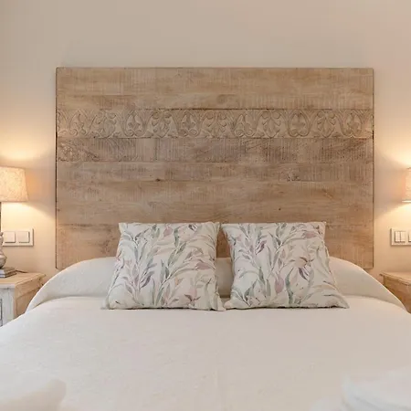 San Luis Downtown & Pool Apartamento