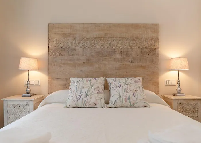 San Luis Downtown & Pool Apartament