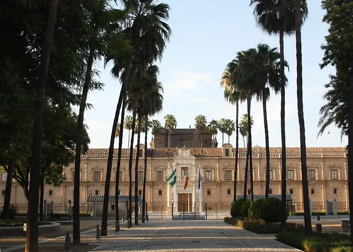 San Luis Downtown & Pool